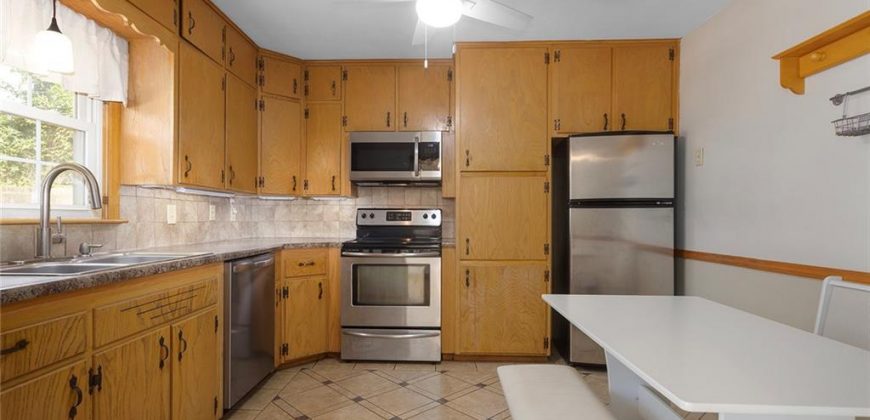 Homes for Sale in Kansas City, MO 64116 | 106 NE Northcrest Drive
