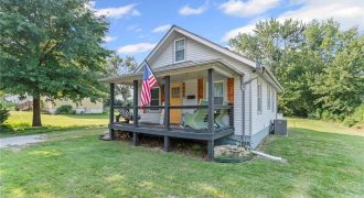 Homes for Sale in Excelsior Springs, MO 64024 | 1004  Hickory Street