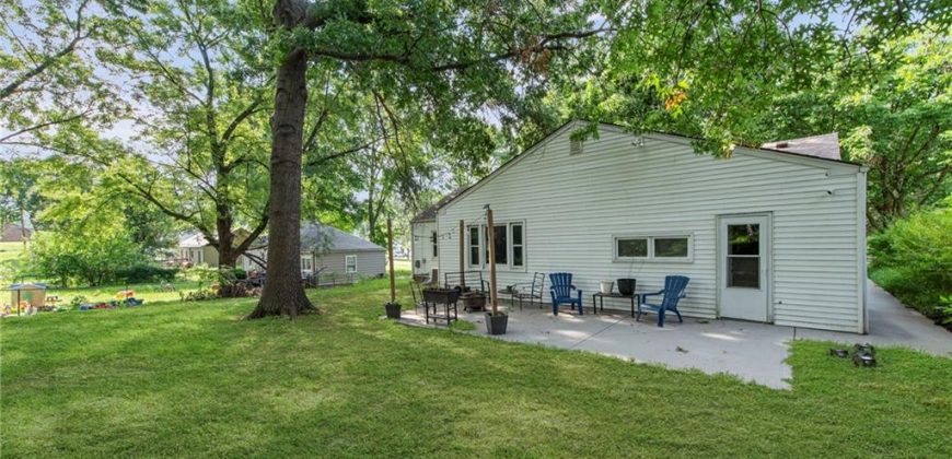 Homes for Sale in Gladstone, MO 64118 | 1306 NE 56th Terrace