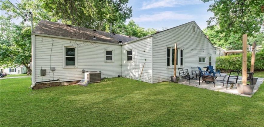 Homes for Sale in Gladstone, MO 64118 | 1306 NE 56th Terrace