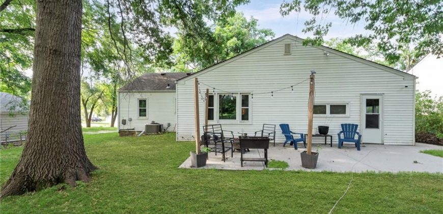Homes for Sale in Gladstone, MO 64118 | 1306 NE 56th Terrace