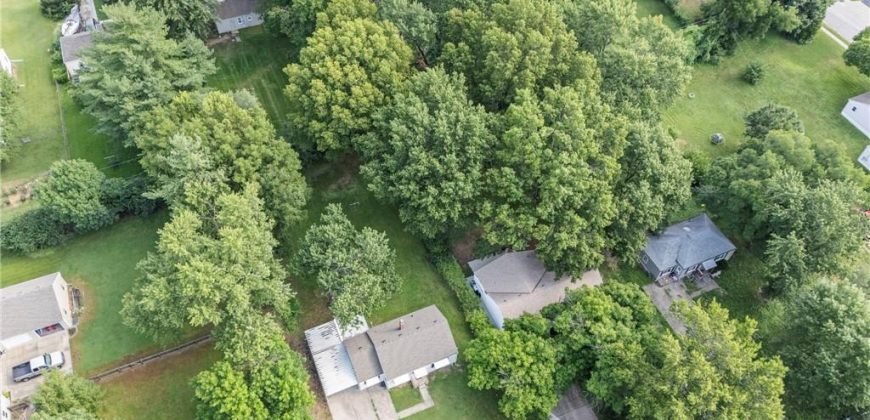 Homes for Sale in Gladstone, MO 64118 | 1306 NE 56th Terrace