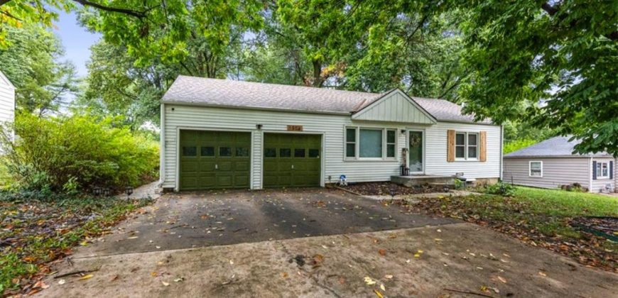 Homes for Sale in Gladstone, MO 64118 | 1306 NE 56th Terrace