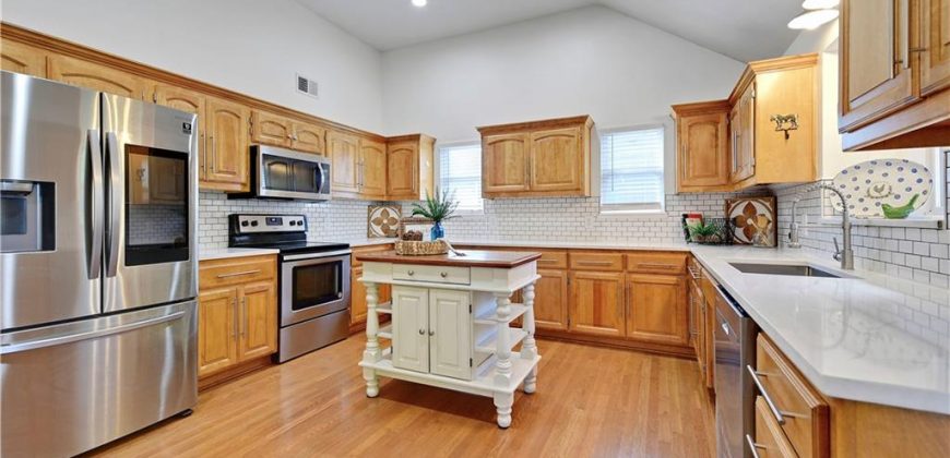 Homes for Sale in Kansas City, MO 64157 | 10744 N Laurel Avenue