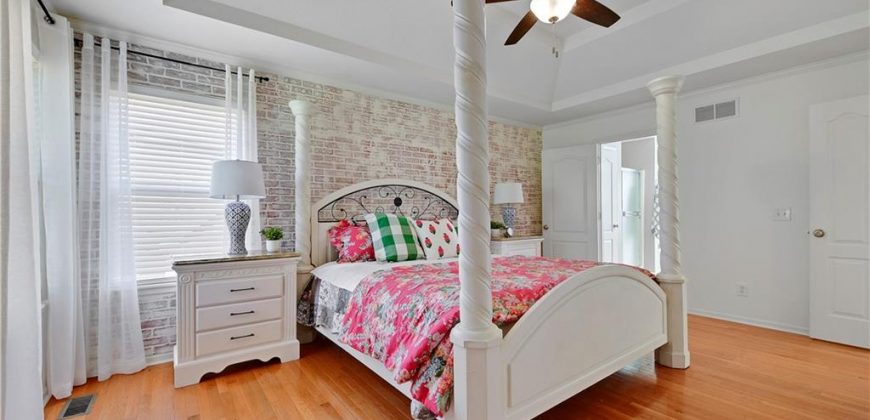 Homes for Sale in Kansas City, MO 64157 | 10744 N Laurel Avenue