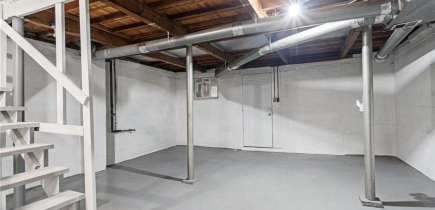 Homes for Sale in Kansas City, MO 64116 | 4533 N Locust Street