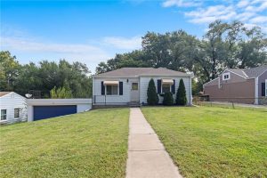4533-N-Locust-Street-mls-2578359-image-1