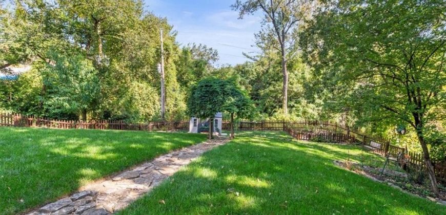 Homes for Sale in Parkville, MO 64152 | 5521 NW Seminole Drive