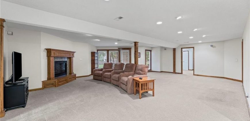 Homes for Sale in Kansas City, MO 64151 | 5704 NW 81st Street