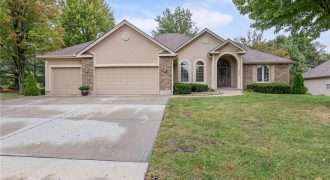 Homes for Sale in Kansas City, MO 64151 | 5704 NW 81st Street