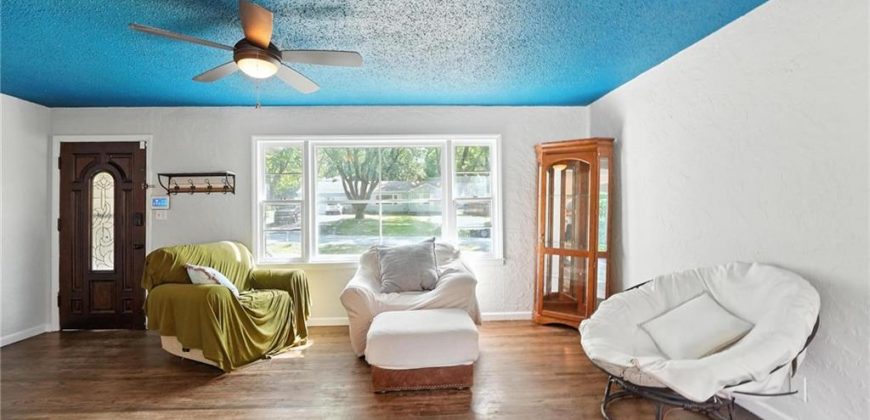 Homes for Sale in Kansas City, MO 64151 | 5612 N Amoret Avenue