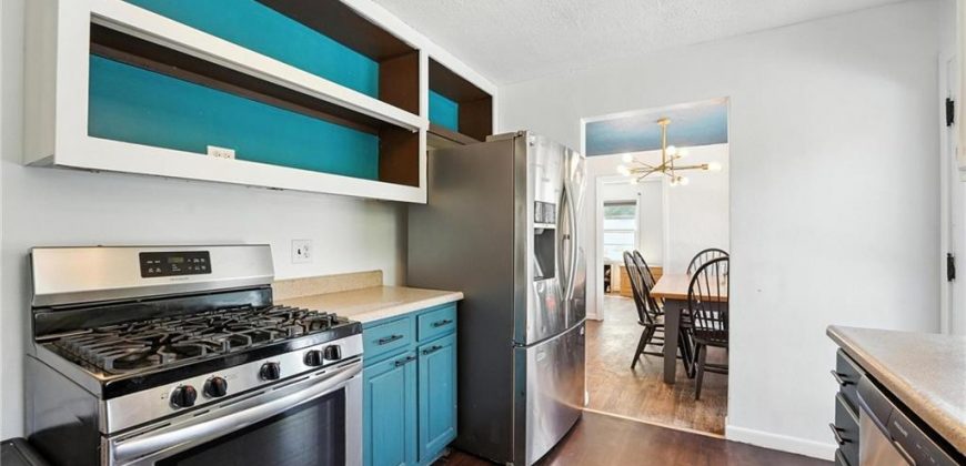 Homes for Sale in Kansas City, MO 64151 | 5612 N Amoret Avenue