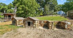 Homes for Sale in Kansas City, MO 64151 | 5612 N Amoret Avenue