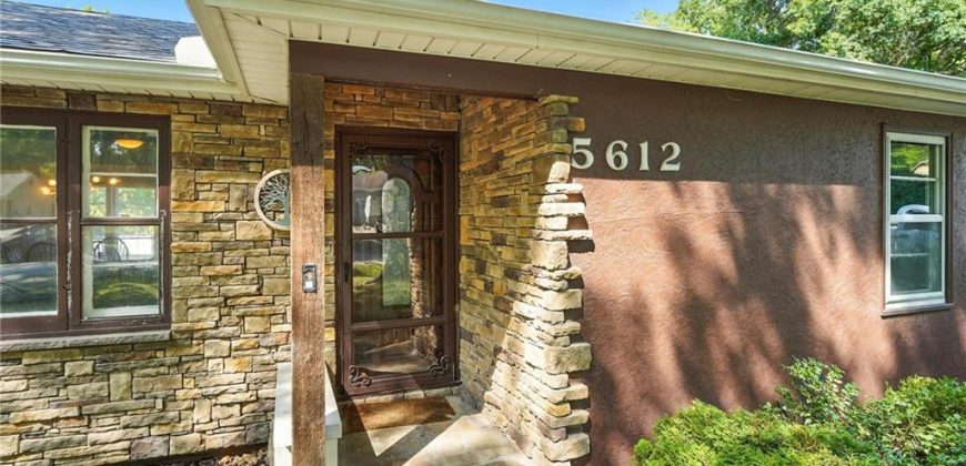 Homes for Sale in Kansas City, MO 64151 | 5612 N Amoret Avenue