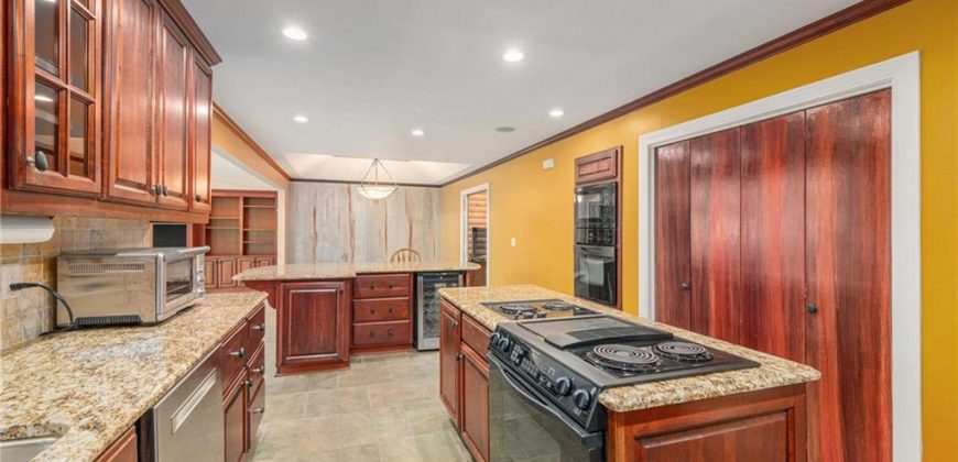 Homes for Sale in Weatherby Lake, MO 64152 | 9807 NW 75th Terrace