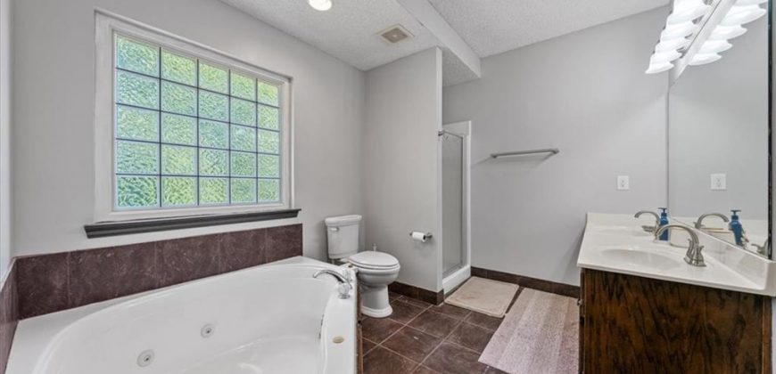 Homes for Sale in Kansas City, MO 64151 | 1804 NW 79th Terrace