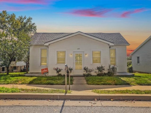 Homes for Sale in Platte City, MO 64079 | 205  High Street