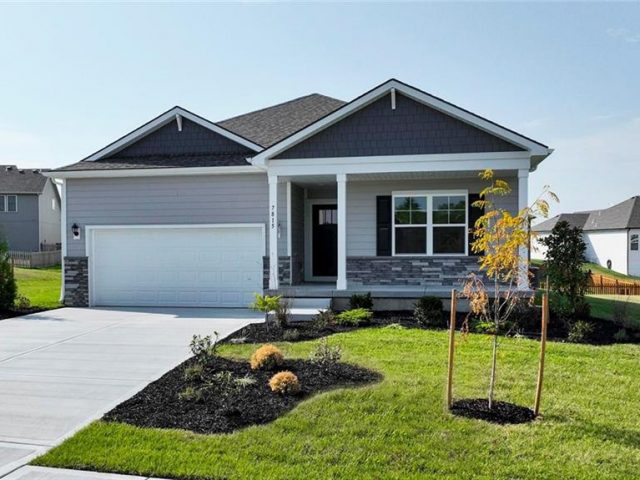 Homes for Sale in Platte City, MO 64079 | 2701  Mercer Lane