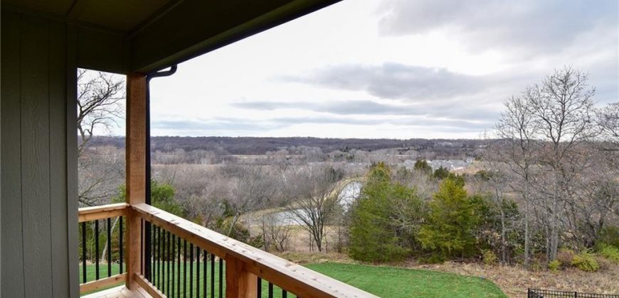 Homes for Sale in Parkville, MO 64152 | 13459  Terrace Park Drive