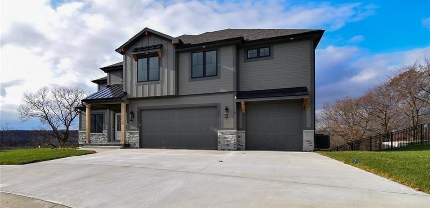 Homes for Sale in Parkville, MO 64152 | 13459  Terrace Park Drive