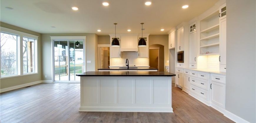 Homes for Sale in Parkville, MO 64152 | 13459  Terrace Park Drive