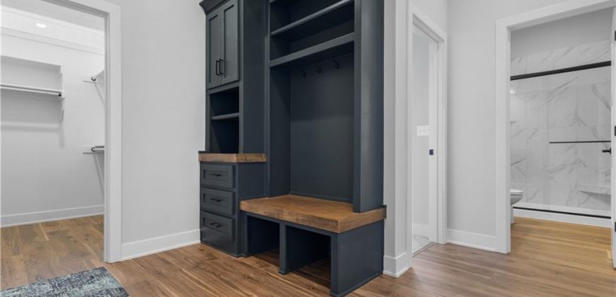 Homes for Sale in Parkville, MO 64152 | 13512  Terrace Park Drive