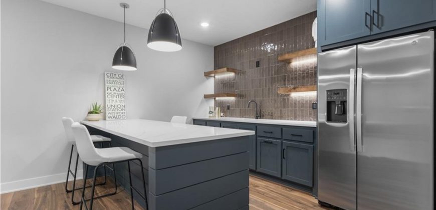 Homes for Sale in Parkville, MO 64152 | 13512  Terrace Park Drive