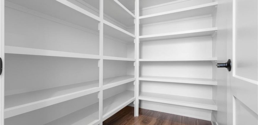 Homes for Sale in Parkville, MO 64152 | 13512  Terrace Park Drive