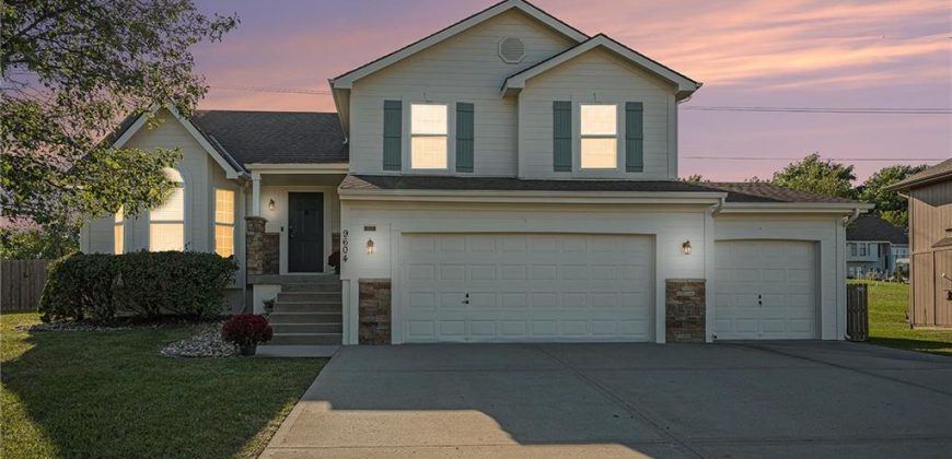 Homes for Sale in Kansas City, MO 64155 | 9604 N Highland Terrace