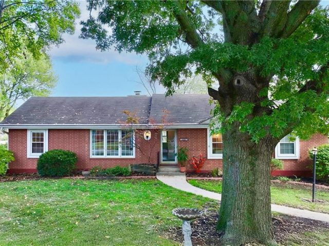 Homes for Sale in Liberty, MO 64068 | 1007  Ridgeway Drive