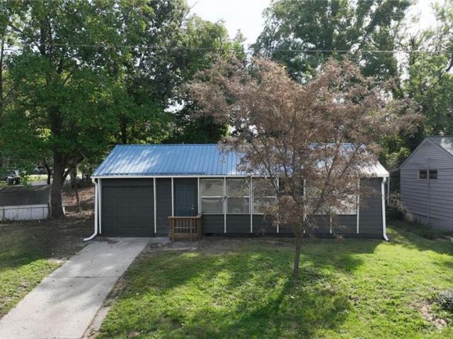 Homes for Sale in Kansas City, MO 64116 | 4617 N Troost Avenue
