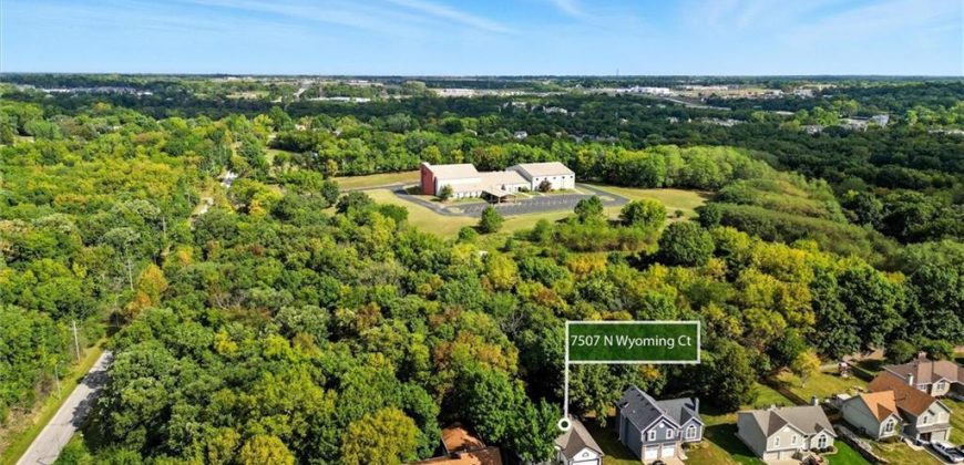 Homes for Sale in Kansas City, MO 64118 | 7507 N Wyoming Court