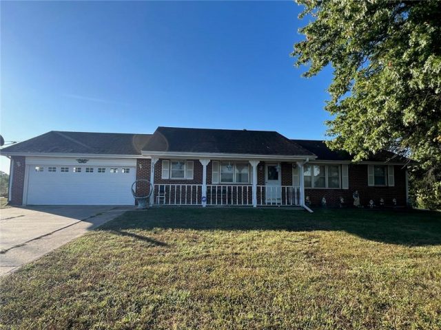 Homes for Sale in Smithville, MO 64089 | 751 NE 172nd Street