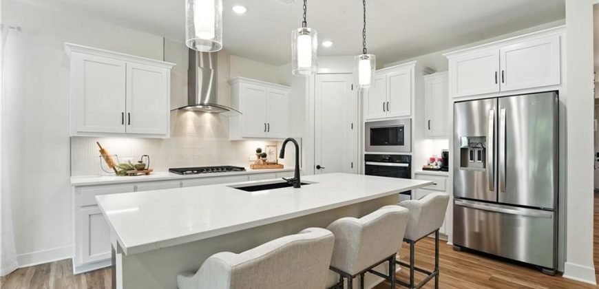 Homes for Sale in Kansas City, MO 64155 | 1605 NW 105th Street