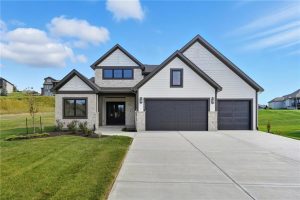 9785--Ambrosia-Lane-mls-2561439-image-1
