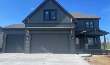 Homes for Sale in Liberty, MO 64068 | 1916  Longview Drive