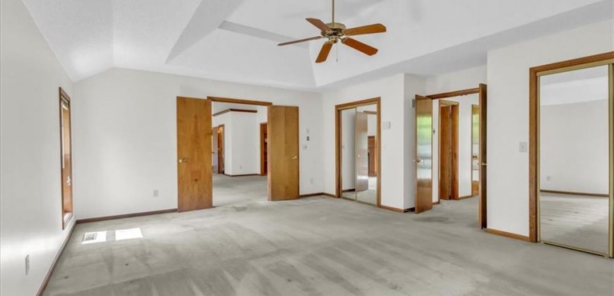 Homes for Sale in Kansas City, MO 64118 | 7421 N Wabash Avenue Homes for Sale in Kansas City, MO 64118 | 7421 N Wabash Avenue