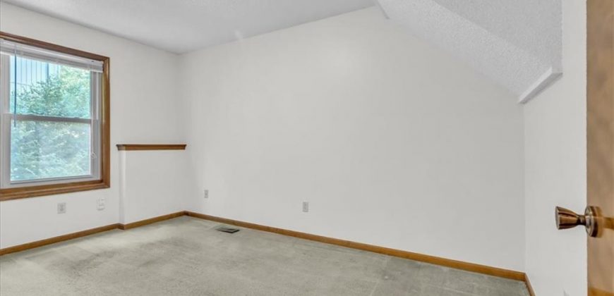 Homes for Sale in Kansas City, MO 64118 | 7421 N Wabash Avenue Homes for Sale in Kansas City, MO 64118 | 7421 N Wabash Avenue