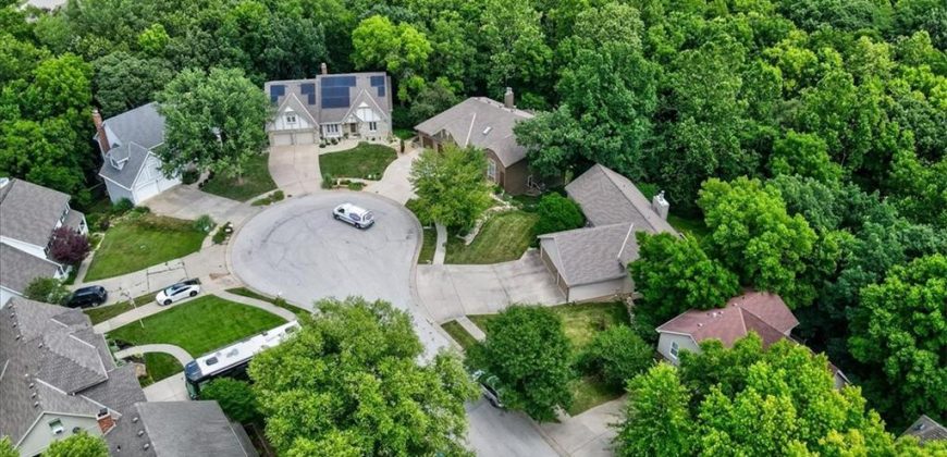 Homes for Sale in Kansas City, MO 64118 | 7421 N Wabash Avenue Homes for Sale in Kansas City, MO 64118 | 7421 N Wabash Avenue