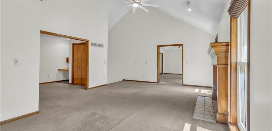 Homes for Sale in Kansas City, MO 64118 | 7421 N Wabash Avenue Homes for Sale in Kansas City, MO 64118 | 7421 N Wabash Avenue