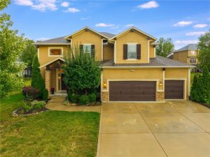 10527-N-Euclid-Avenue-mls-2576114-image-1