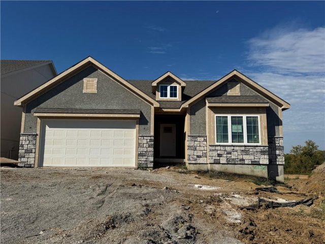 Homes for Sale in Liberty, MO 66085 | 2152  Black Walnut Drive