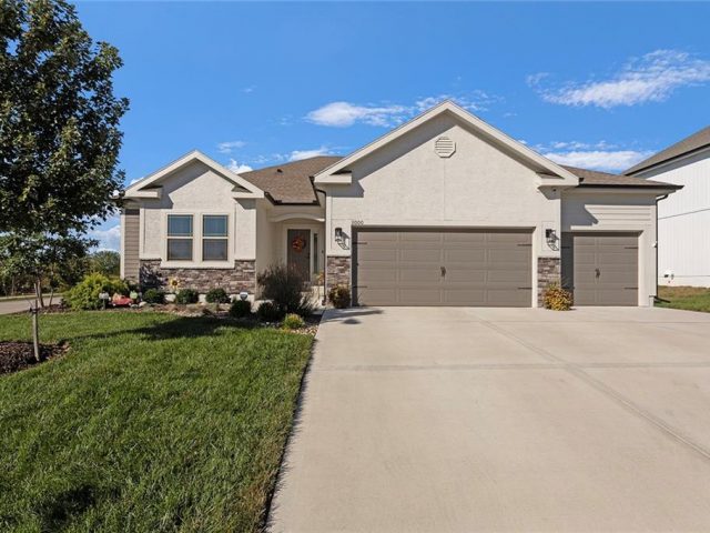 Homes for Sale in Kansas City, MO 64156 | 11000 N Bristol Avenue