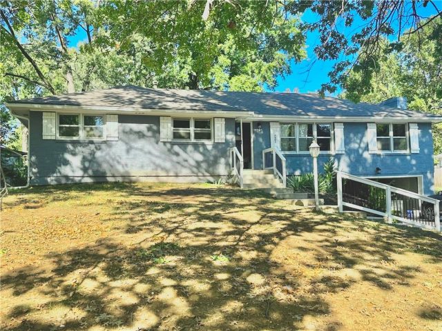 Homes for Sale in Kansas City, MO 64118 | 7401 N Central Street