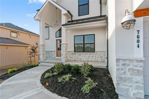 12705-NW-Larkspur-Lane-mls-2579908-image-1
