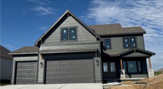 Homes for Sale in Liberty, MO 64068 | 1916  Longview Drive