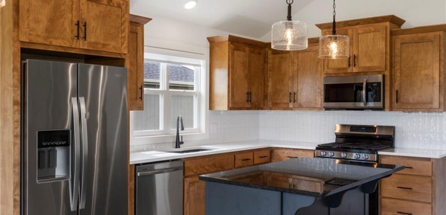Homes for Sale in Kansas City, MO 64155 | 908 NW 94 Terrace
