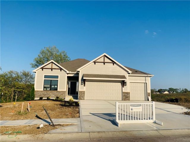 Homes for Sale in Kansas City, MO 64155 | 10511 N Liberty Street