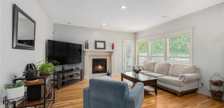Homes for Sale in Kansas City, MO 64116 | 2906  Gentry Park