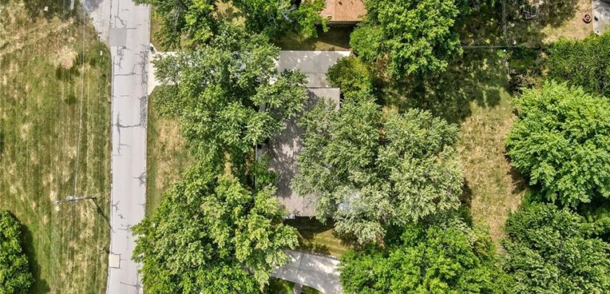 Homes for Sale in Weatherby Lake, MO 64152 | 7610 NW Westside Drive